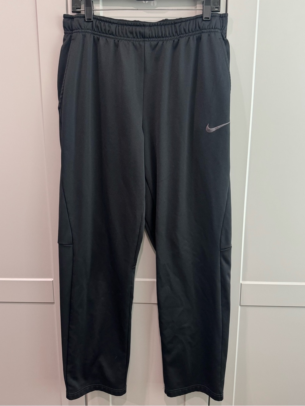Nike Black Men's Athletic Joggers with Reflective Swoosh